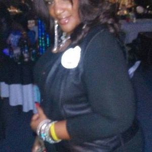 Meet your Posher, Jonisa